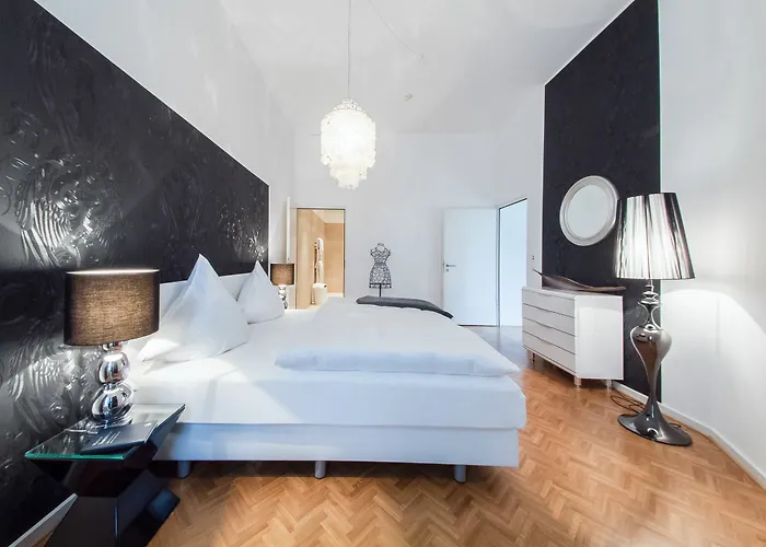 Heinrich Schuetz Residenz 5*