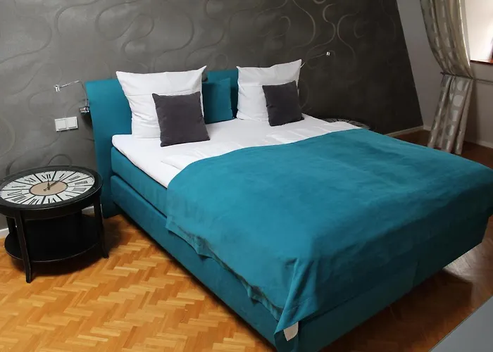 Heinrich Schuetz Residenz