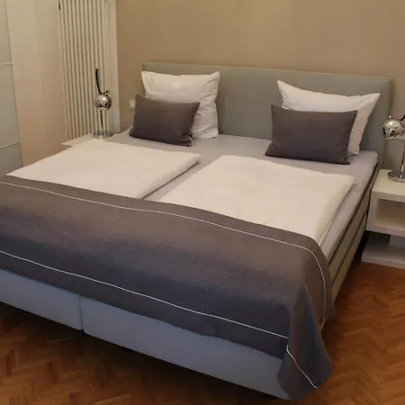 Heinrich Schuetz Residenz 5*