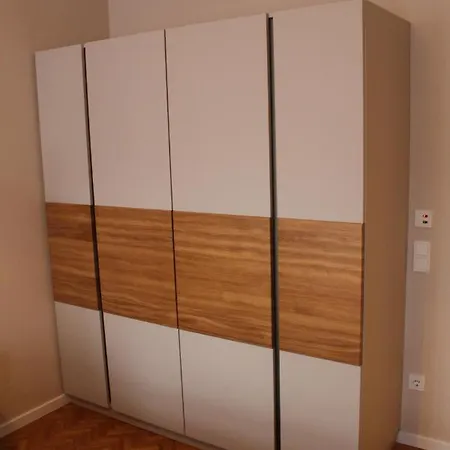 Heinrich Schuetz Residenz